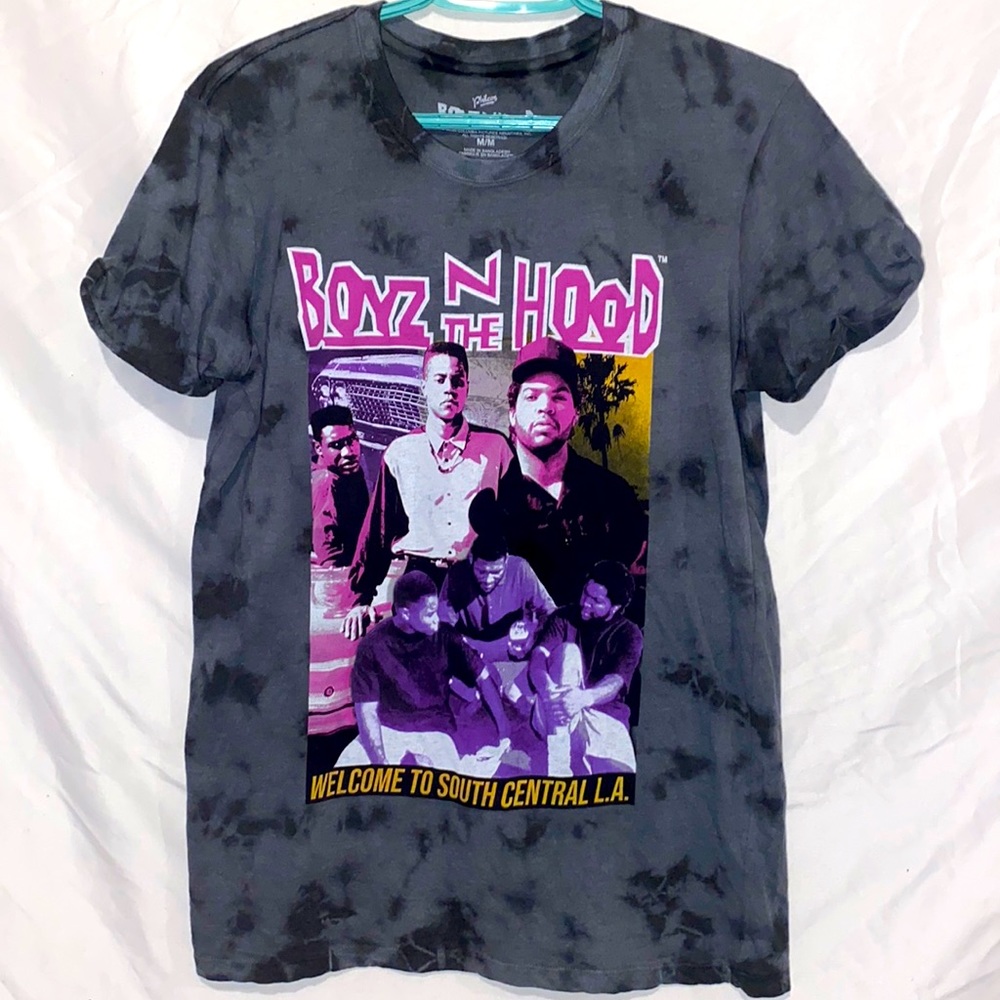 Womens medium Tee
